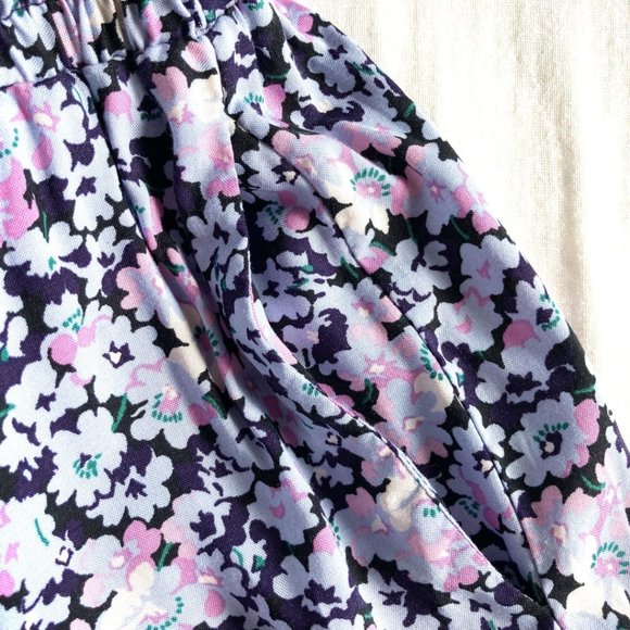 Flirty Ruffled Hem Shorts Black Lavender Light Blue Print Stretch Waist Size XS - Picture 6 of 7